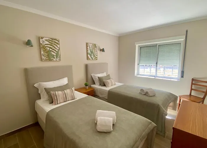 Flor De Amendoeira *